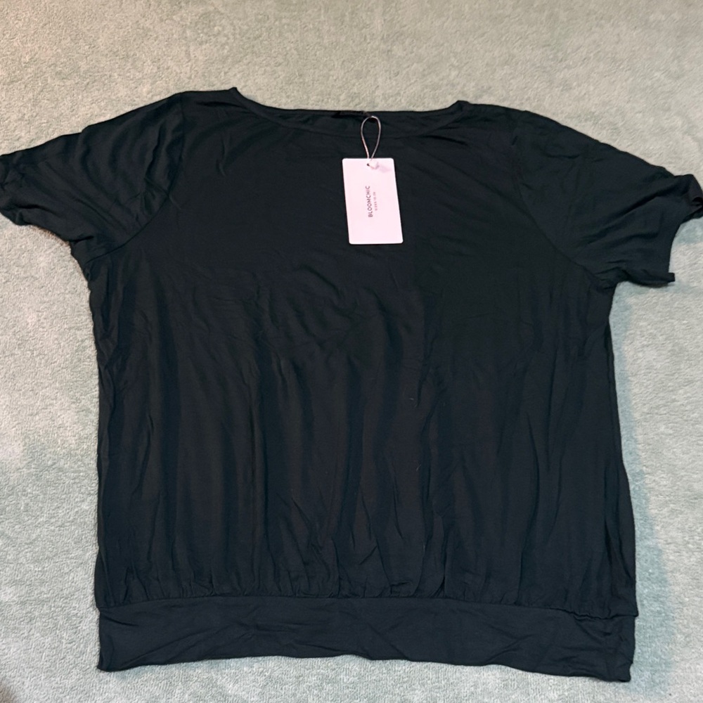 BloomChic Black Short Sleeve Top